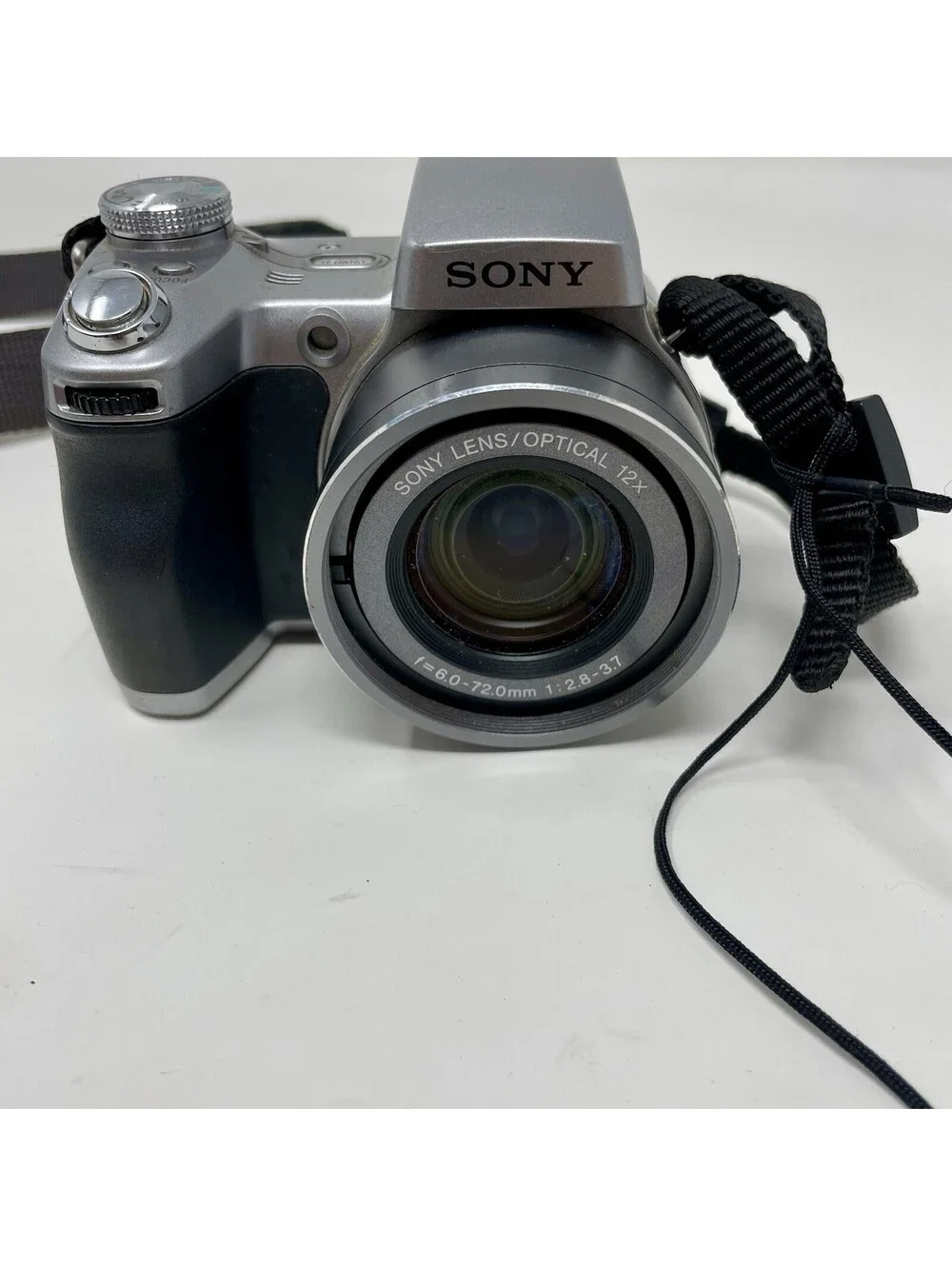 Sony Cyber Shot Camera DSC-H1 12X Optical Zoom 5.1 MP - Clean. No SD Card